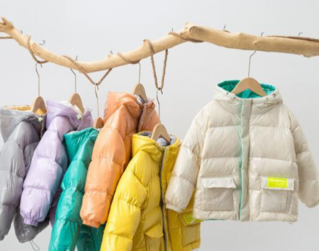 Как выбрать идеальную зимнюю куртку для девочки? 